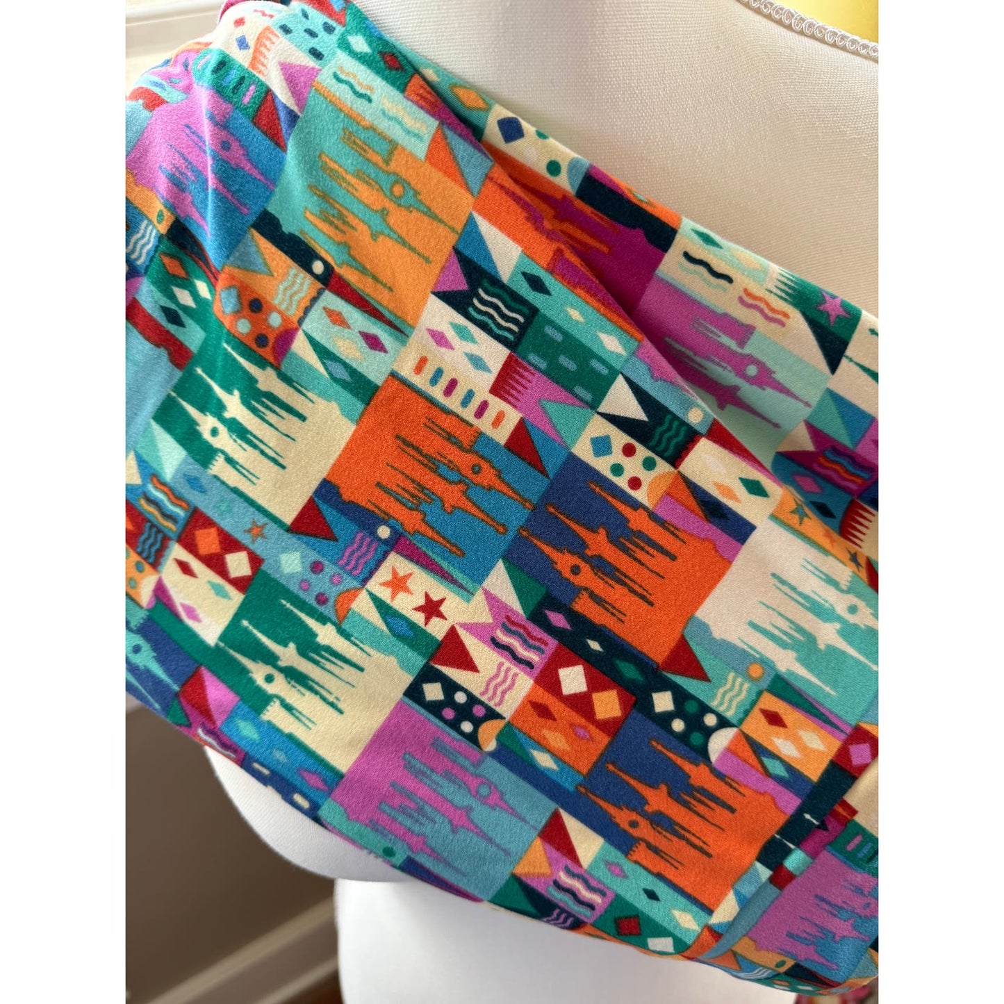 NWOT TC Lularoe Leggings Disney Castle Print