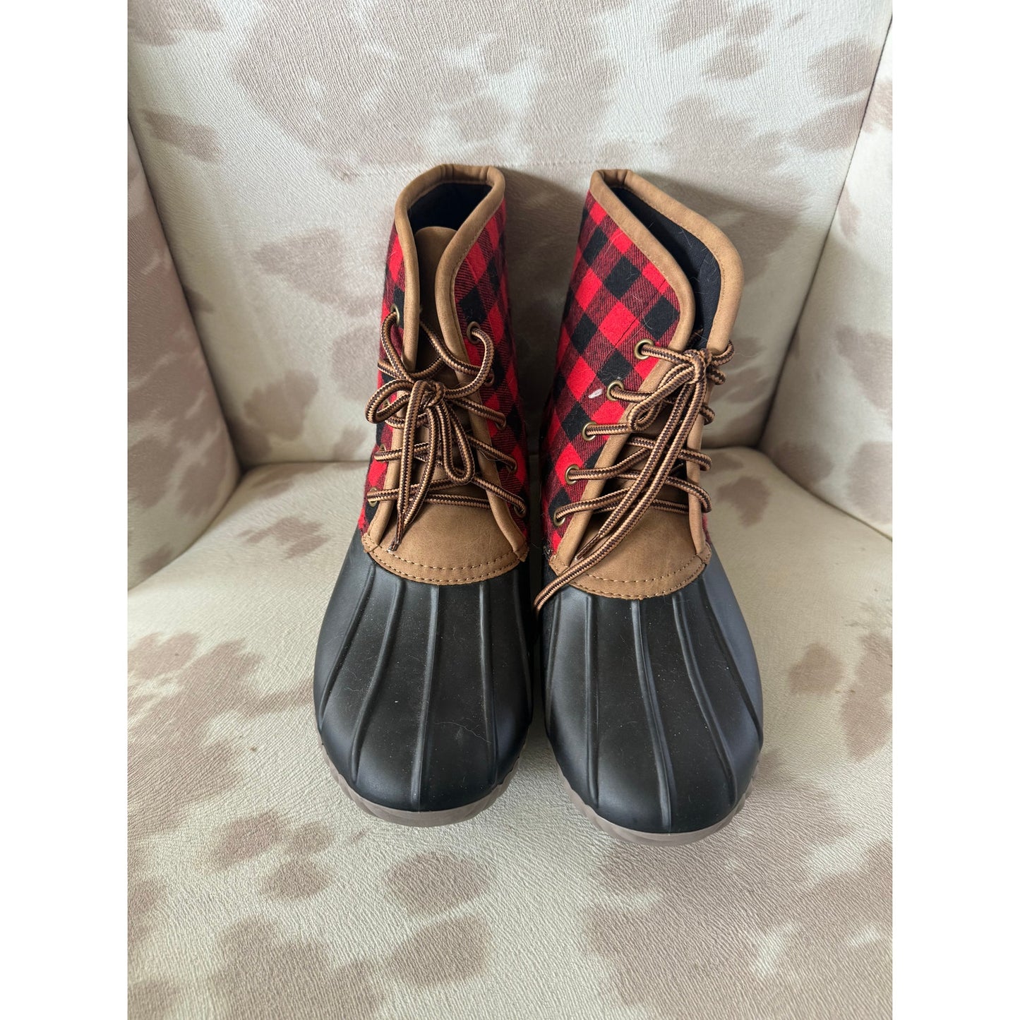 Simply Southern  Women's Duck Boots in Buffalo Plaid NWOT Size 9